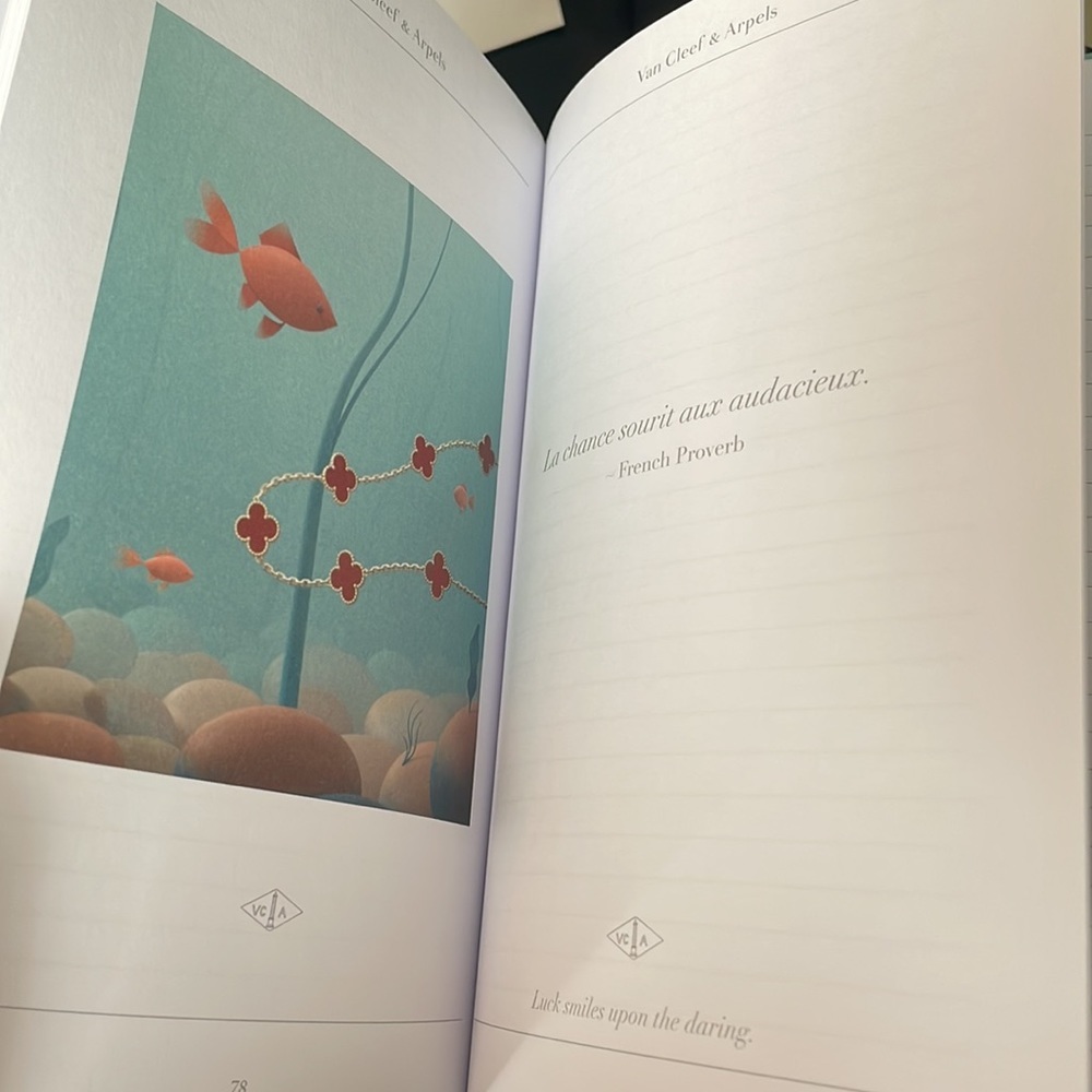 Authentic Van Cleef & Arpels Notebook📒 - Picture 14 of 15